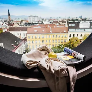Mooons 4* Vienna
